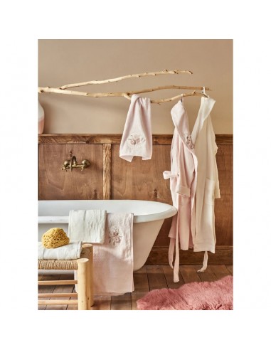 KARACA HOME GOLDIE Set de bain rose pâle avec broderie en 3D de France