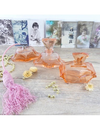 Ensemble de toilette salle de bain verre rose 1950 décor vintage rose, set de parfum vintage Vous souhaitez 